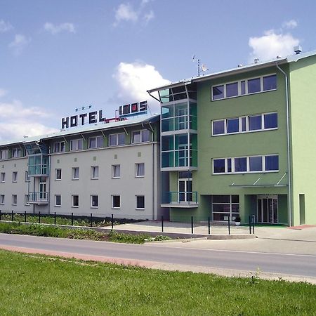 פראג Hotel Imos מראה חיצוני תמונה