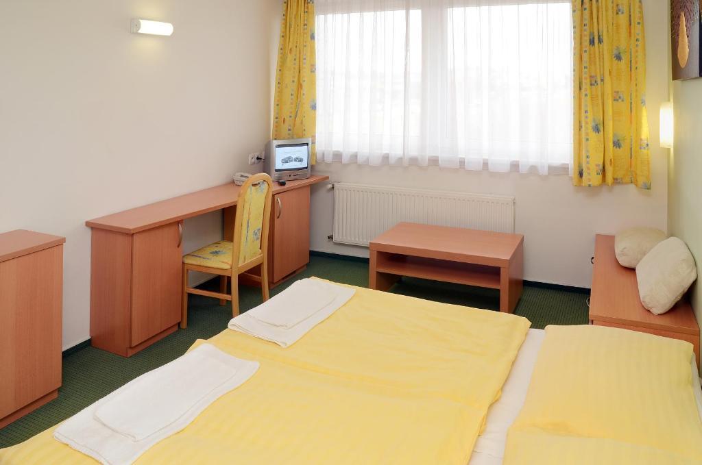 פראג Hotel Imos חדר תמונה